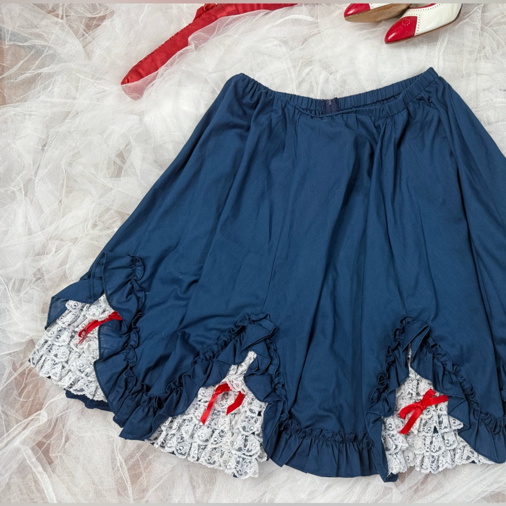 Vintage Sassy iii Inc Skirt Ruffle Lace, Square Dance Burlesque, Made in USA (L) - Picture 3 of 3
